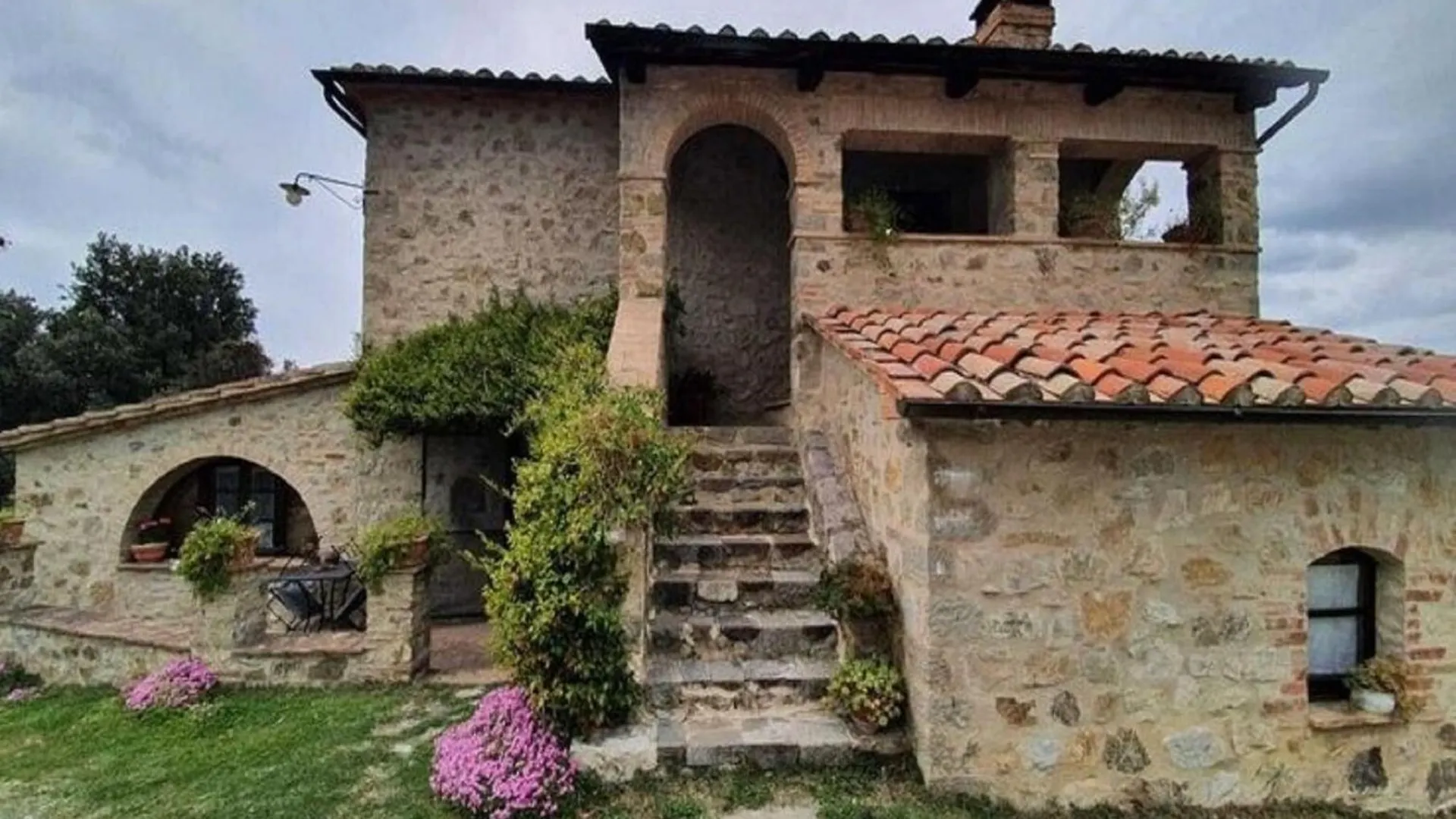 Pleasant Holiday Home In Seggiano With Private Terrace 0*,