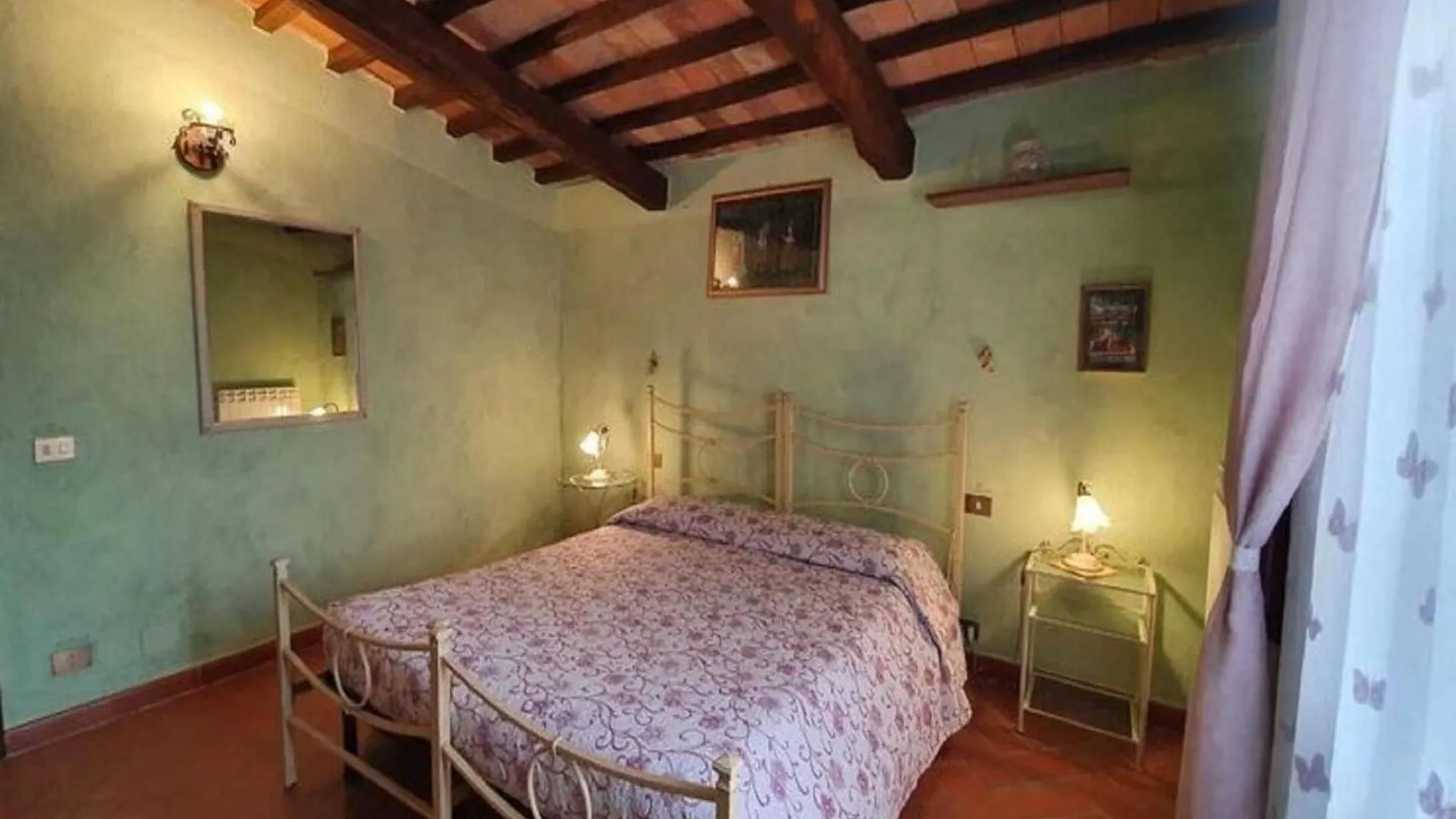 Pleasant Holiday Home In Seggiano With Private Terrace Italy