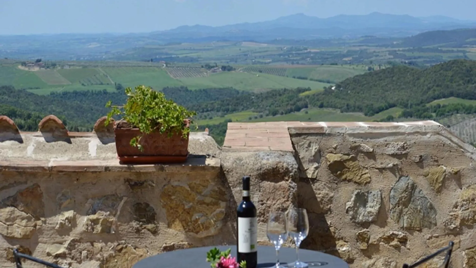 Pleasant Holiday Home In Seggiano With Private Terrace