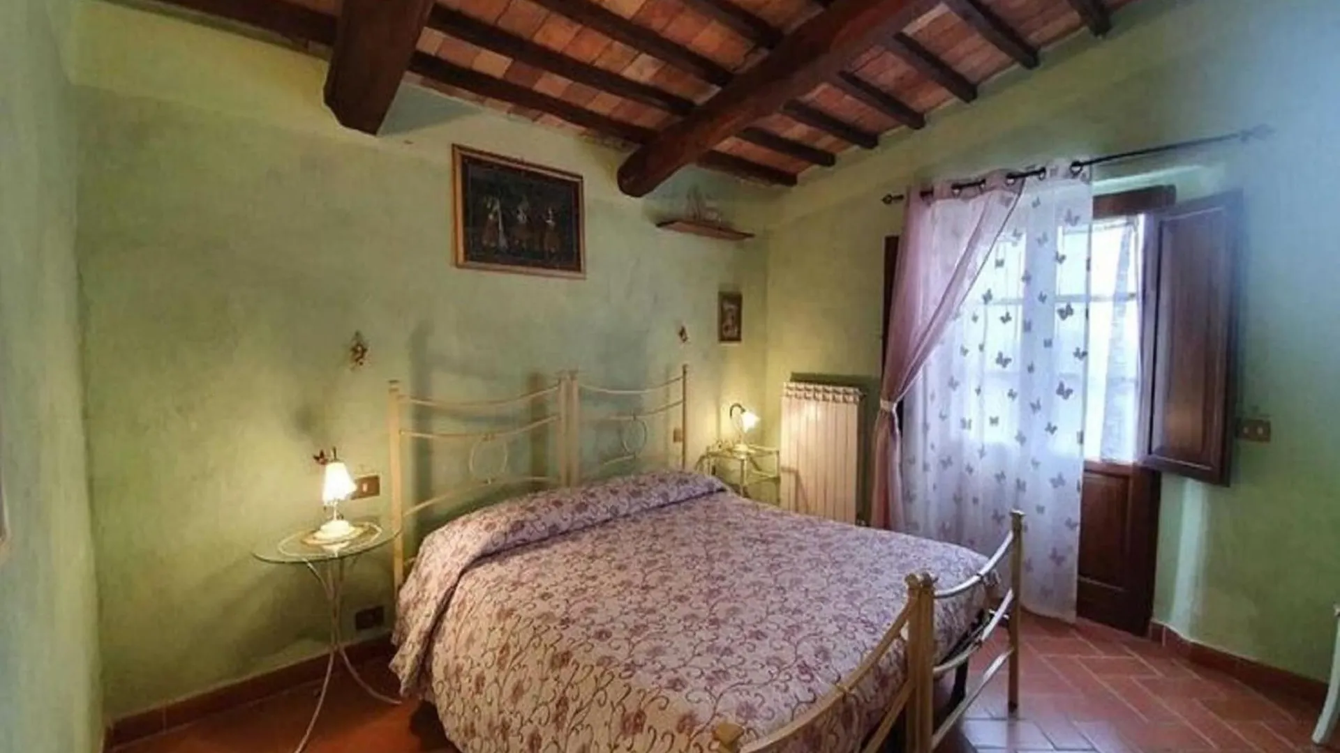 Pleasant Holiday Home In Seggiano With Private Terrace