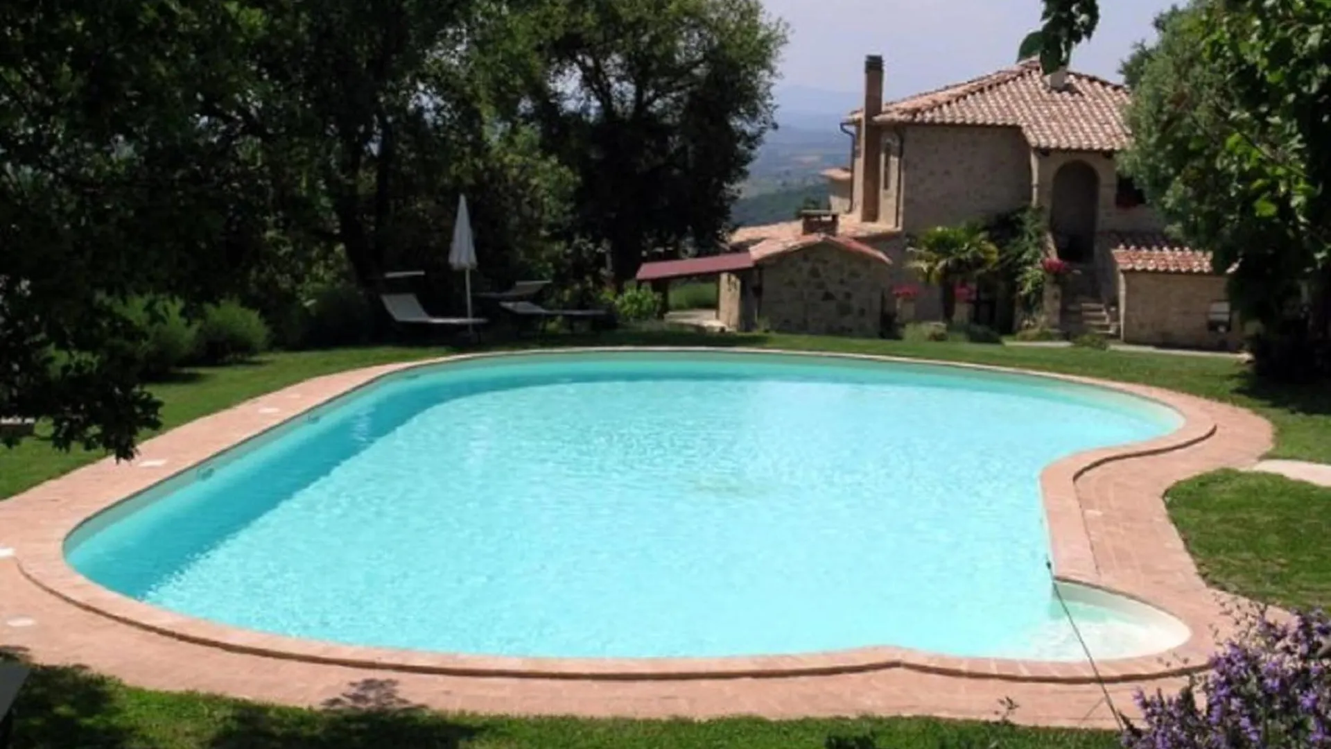 Pleasant Holiday Home In Seggiano With Private Terrace