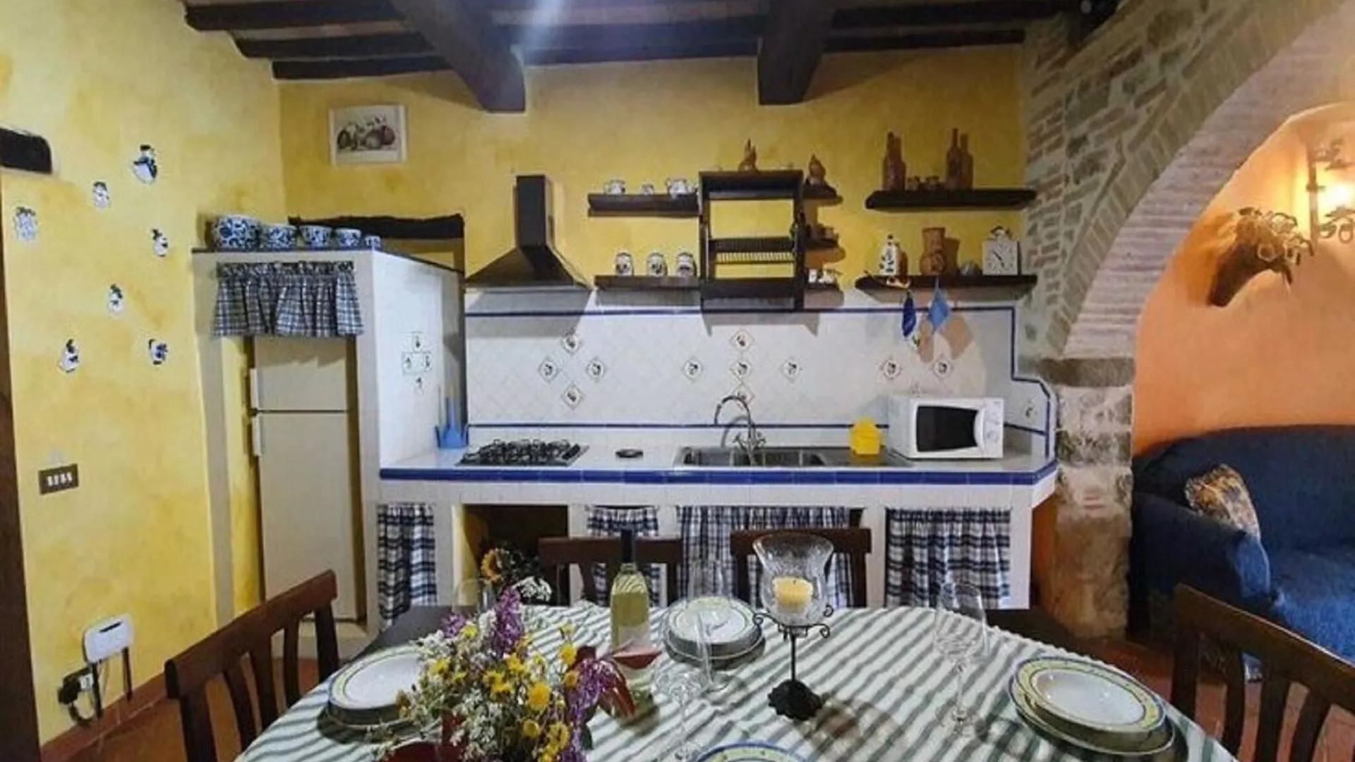Pleasant Holiday Home In Seggiano With Private Terrace Ιταλία