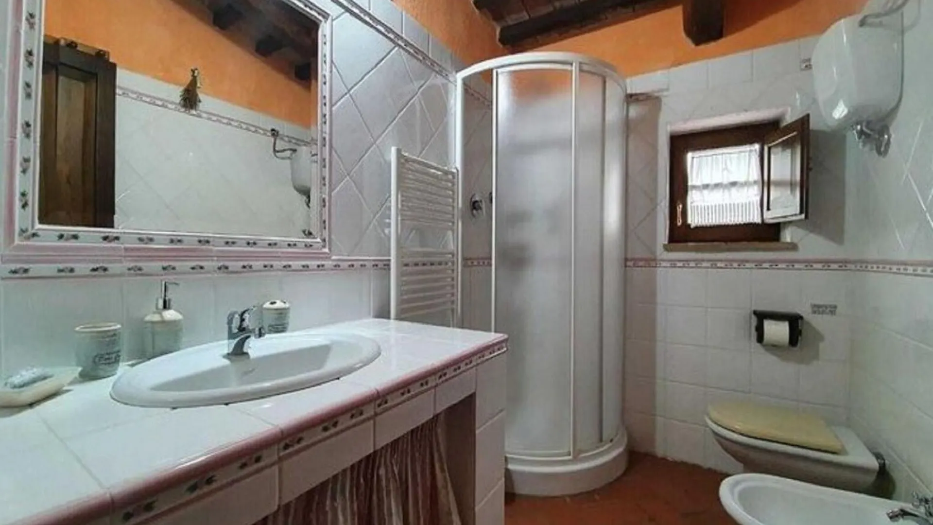 Pleasant Holiday Home In Seggiano With Private Terrace 0*,  Ιταλία